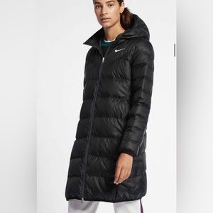 NEW NIKE TEAM WR DOWN FILL PARKA